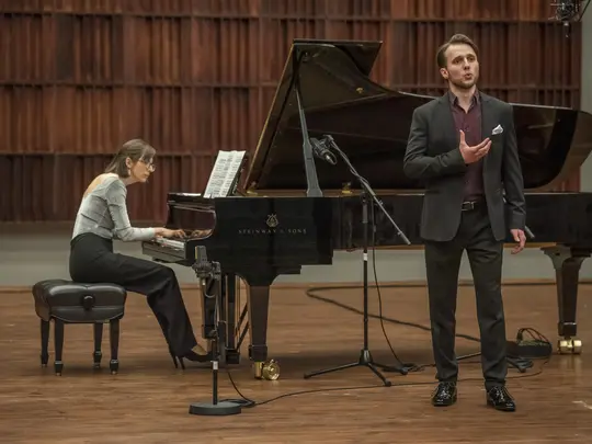 Stanisław Napierała &ndash; śpiew, Agata Szlufik &ndash; fortepian