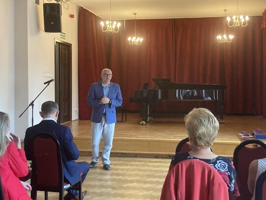 Nadzwyczajne posiedzenie Senatu Akademii Muzycznej im. Karola Lipińskiego we Wrocławiu 04.07.2022