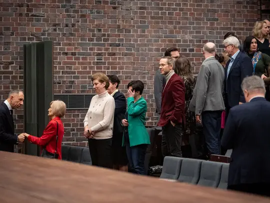 Prof. dr hab. Krystian Kiełb przyjmujący gratulacje