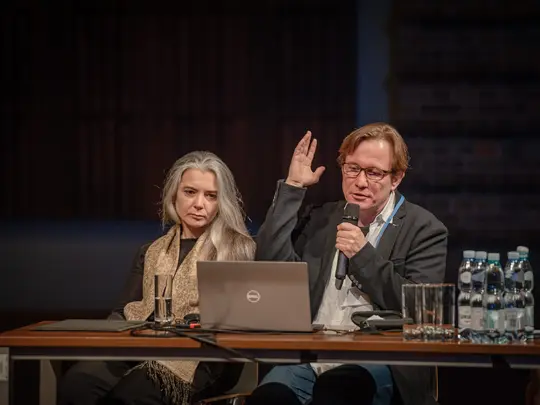 Dr hab. Katarzyna Makieła-Organisty, prof. ASP i dr Adam Organisty