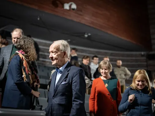 Towards vibrations / W stronę drgań