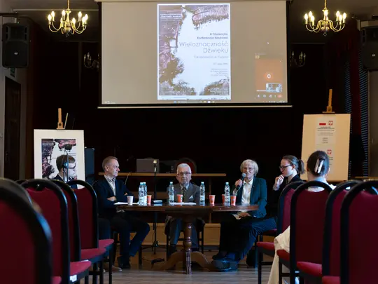 Panel dyskusyjny Mistrz i Uczeń &ndash; przemiany stylu w kompozytorskich pokoleniach, prof. Leszek Wisłocki, prof. Grażyna Pstrokońska-Nawratil, prof. dr hab. Marcin Bortnowski, Dawid Grenda