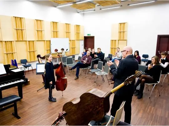 Międzynarodowe Sympozjum Metodyczne "Nauczanie początkowe gry na instrumentach strunowych" 28.02&ndash;01.03.2015