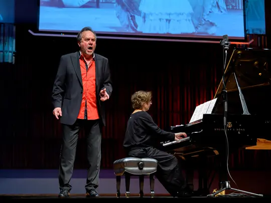 Tadeusz Galczuk oraz PhD hab. Justyna Skoczek