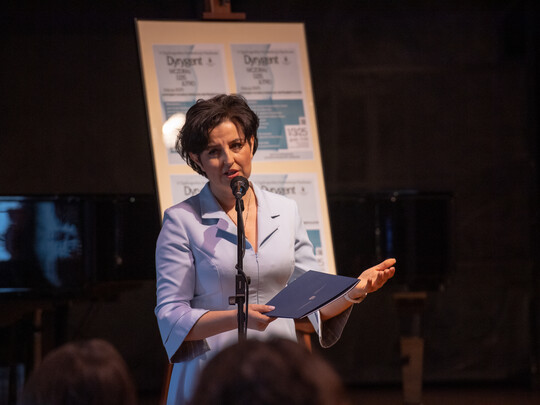 prof. dr hab. Agnieszka Frank&oacute;w-Żelazny