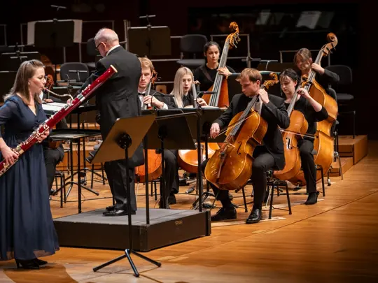 Katarzyna Zdybel-Nam - fagot, Mieczysław Gawroński - dyrygent, Akademicka Orkiestra Symfoniczna