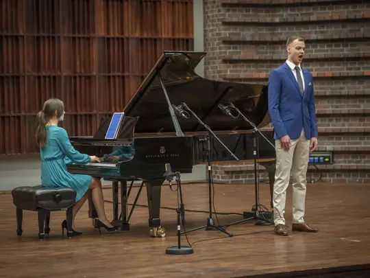 Szymon Raczkowski &ndash; śpiew, Paulina Storka &ndash; fortepian