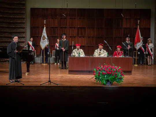 Wystąpienie dr hab. Justyny Skoczek &ndash; przedstawiciela promowanych na stopnie doktora i doktora habilitowanego sztuki