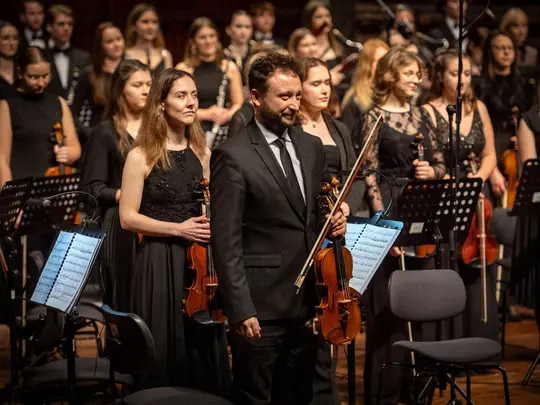 Radosław Pujanek, concertmaster of the Academic Symphony Orchestra with the Ensemble