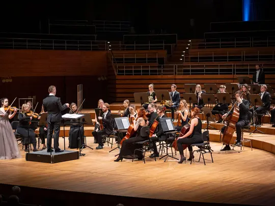 Barbara Żołnierczyk, PhD. hab. Wojciech Rodek and the Academic Chamber Orchestra