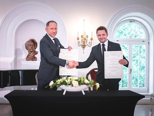 JM Rektor Akademii Muzycznej im. Karola Lipińskiego we Wrocławiu oraz Burmistrz Miasta Duszniki-Zdr&oacute;j