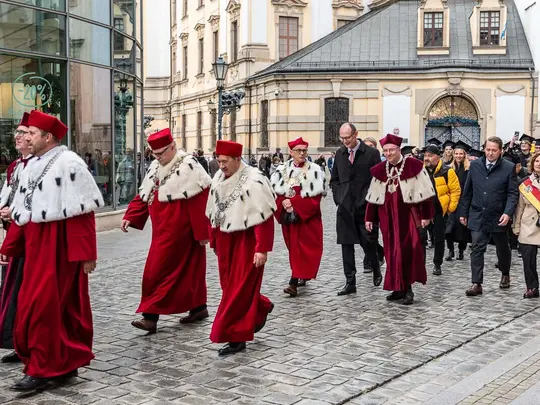 The ceremonial procession of the Community Inauguration of the Academic Year 2024/2025 of the Universities of Wrocław and Opole