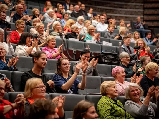 Publiczność zgromadzona podczas pr&oacute;by otwartej