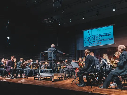 Maestro Lev Arstein during the Gala Concert of the Saxophone Orchestra Participants