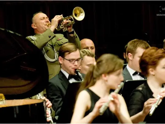 Koncert z udziałem Orkiestry Reprezentacyjnej Wojsk Lądowych we Wrocławiu i Akademickiej Orkiestry Dętej 22.05.2014