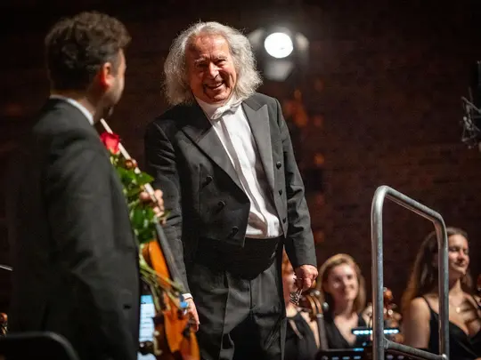 Maestro Marek Pijarowski and Radosław Pujanek, concertmaster of the Academic Symphony Orchestra