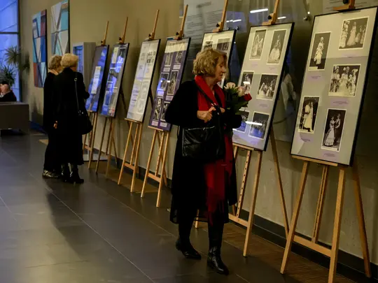 The exhibition titled Danuta Paziuk-Zipser: A Portrait of the Artist