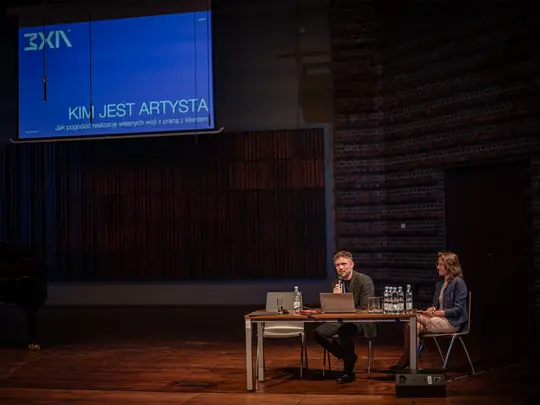 mgr inż. Łukasz Reszka oraz Kierownik Naukowy Konferencji dr Amelia Golema