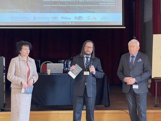 Vice-Rector for Artistic and Scientific Affairs Dr. hab. Julita Przybylska-Nowak, prof. AMKL, Head of the Department of Organ, Harpsichord and Early Music Dr. hab. Piotr Rojek, prof. AMKL, Secretary of the City of Wrocław Włodzimierz Patalas