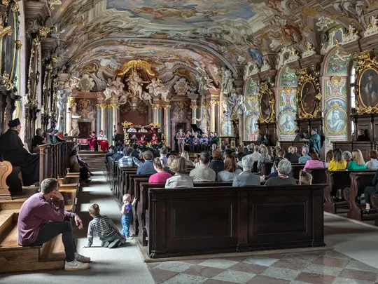 Goście zgromadzeni podczas uroczystości