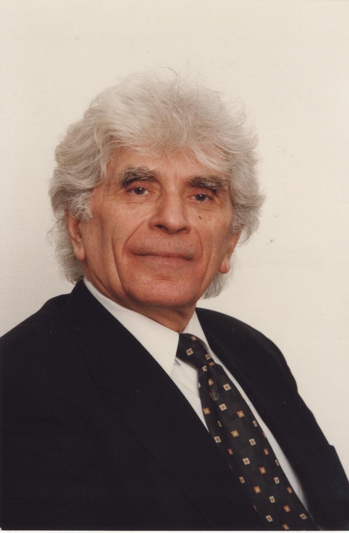 prof. Eugeniusz Sąsiadek.JPG