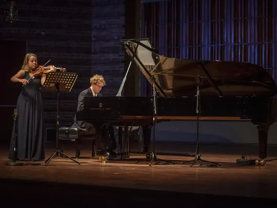 Alicja Pustuła &ndash; skrzypce, Jan Zieliński &ndash; fortepian