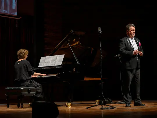 Tomasz Jedz oraz PhD hab. Justyna Skoczek