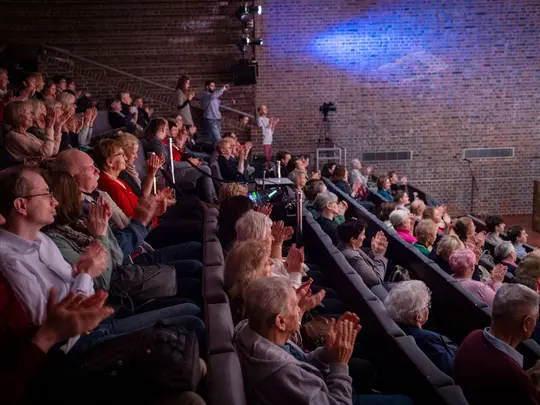 The audience gathered during the open rehearsal