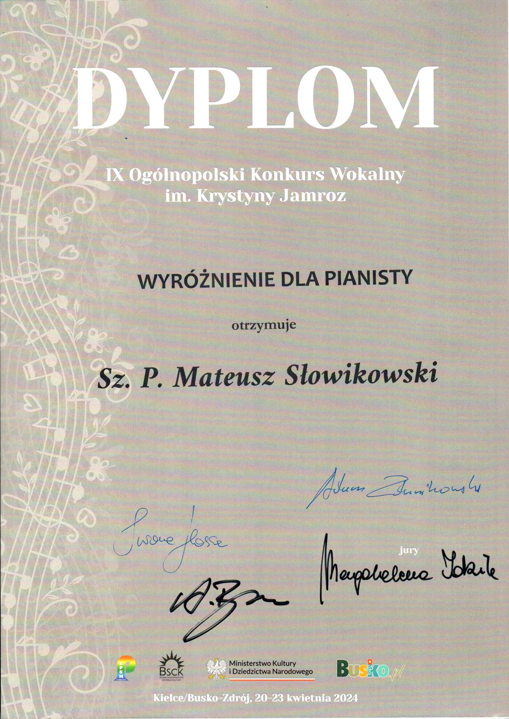 Mateusz Słowikowski