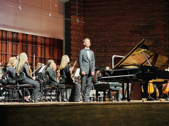 Piotr Lara (pianist) with the Academic Symphony Orchestra (3)