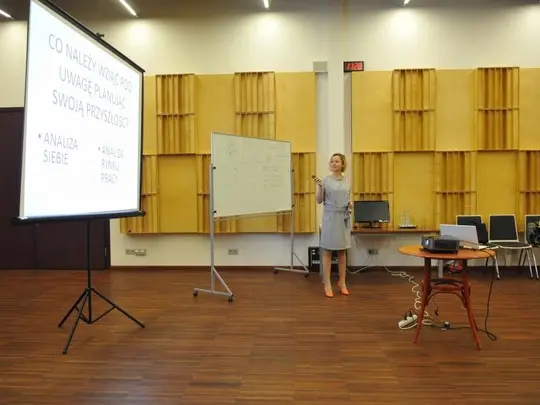 Kurs zawodowy dla student&oacute;w II stopnia studi&oacute;w stacjonarnych i niestacjonarnych AMKL "Jak mądrze zaplanować swoją przyszłość" 15-18.12.2014