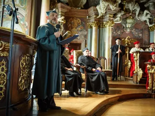 Prof. dr hab. Piotr Łykowski wygłasza laudację