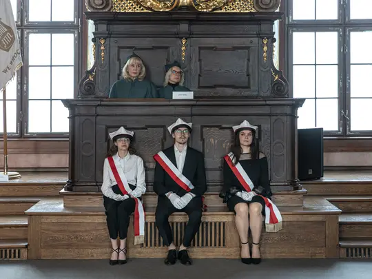 Senat oraz poczet sztandarowy Akademii Muzycznej im. Karola Lipińskiego we Wrocławiu