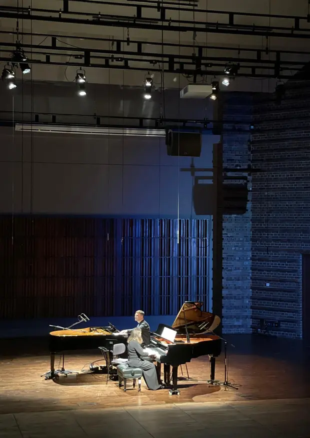 Wykonawcy Duet&oacute;w Fortepianowych: Ivan Buffa i Diana Buffa