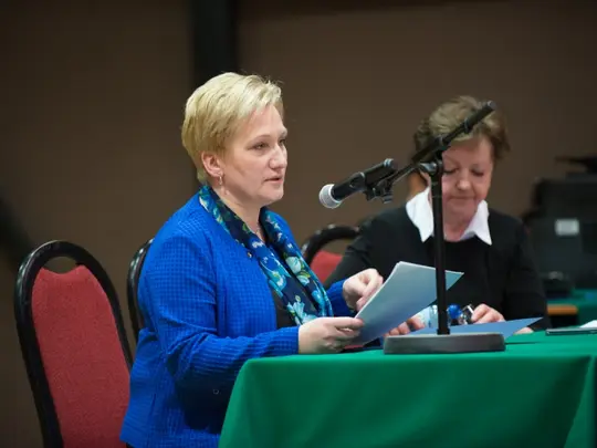 (od lewej) prof. dr hab. Urszula Marciniec-Mazur, prof. dr hab. Helena Tomaszek-Plewa