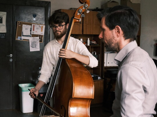 PhD hab. Krzysztof Firlus and course participant