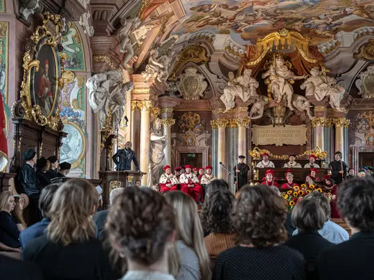 Jan Klata wygłasza wykład inauguracyjny