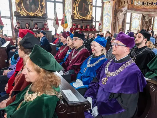 Dziekani i prorektorzy wrocławskich uczelni zgromadzeni w Auli Leopoldina