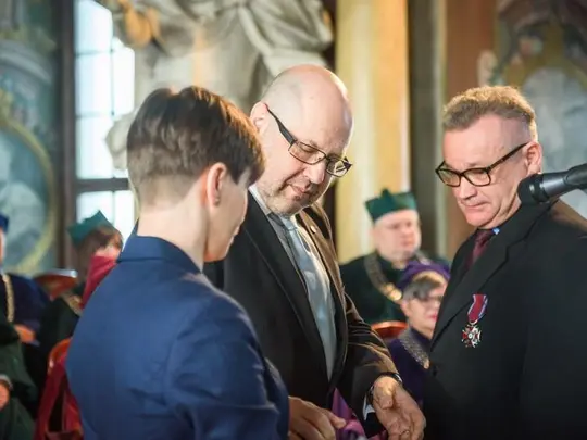 Prof. dr hab. Zbigniew Czarnota odznaczony Srebrnym Krzyżem Zasługi