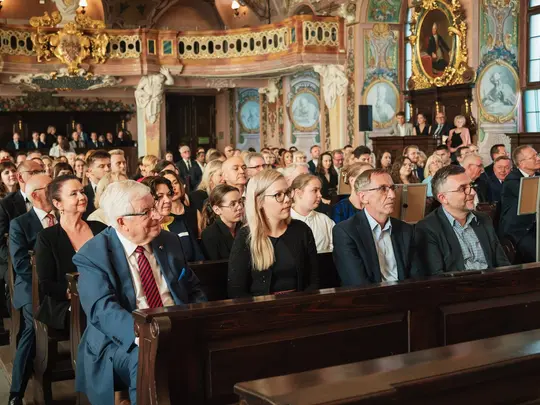 Goście zgromadzeni na Uroczystej Gali VIII edycji konkursu &bdquo;Młode Talenty&rdquo;