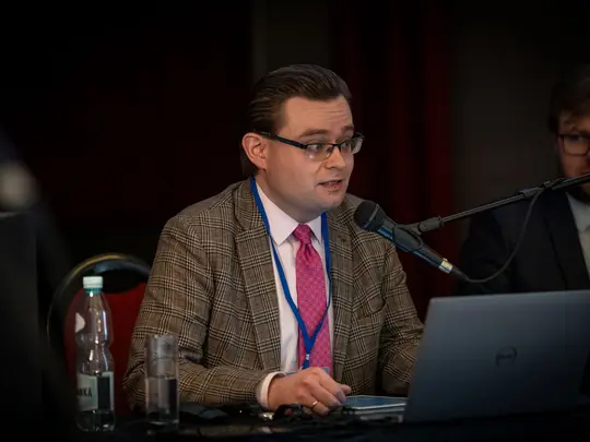 dr Bartłomiej Barwinek