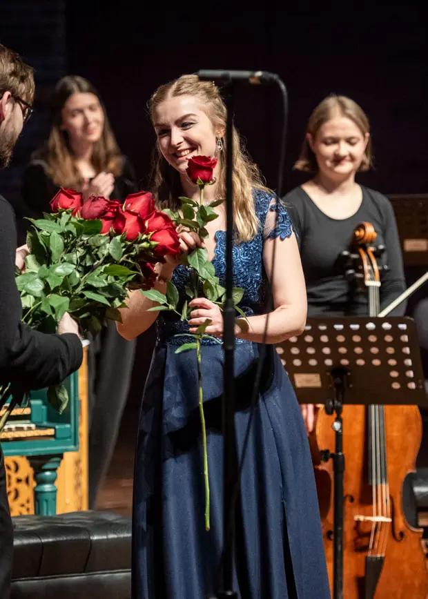 Beata Vyml&aacute;tilov&aacute; - sopran, przyjmuje gratulacje