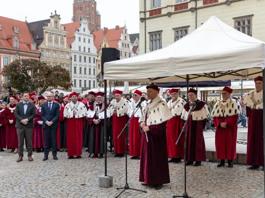 Przewodniczący KRUWiO prof. dr hab. Krystian Kiełb ogłasza Rok Akademicki 2022/2023 za oficjalnie rozpoczęty!