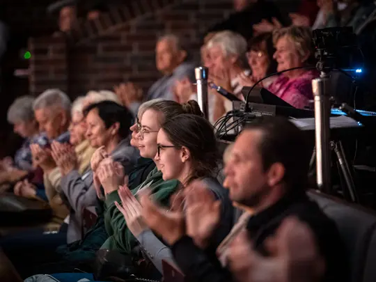 The audience gathered during the open rehearsal