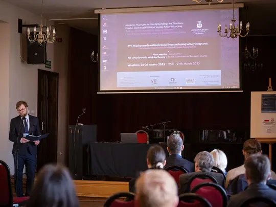 Scientific and organizational director: Dr. Miłosz Kula