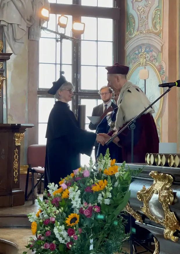 Uroczysta promocja doktor&oacute;w i doktor&oacute;w habilitowanych uczelni artystycznych Wrocławia