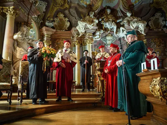 Ceremonial Promotion of Doctors and Postdoctoral Degrees of Art from Art Universities in Wrocław and awarding of the DHC AMKL to Professor Eugeniusz Sąsiadek on April 4, 2016