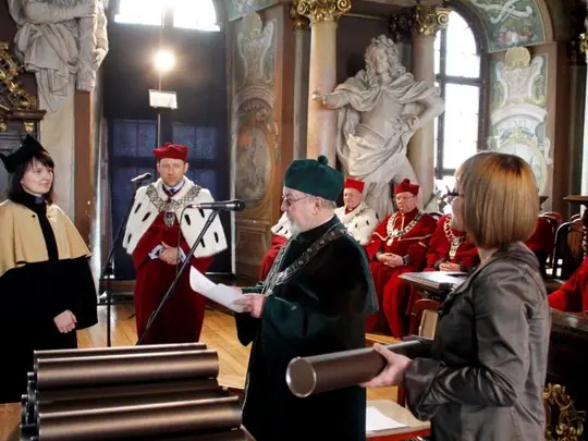 dr Katarzyna Kwiecień-Długosz