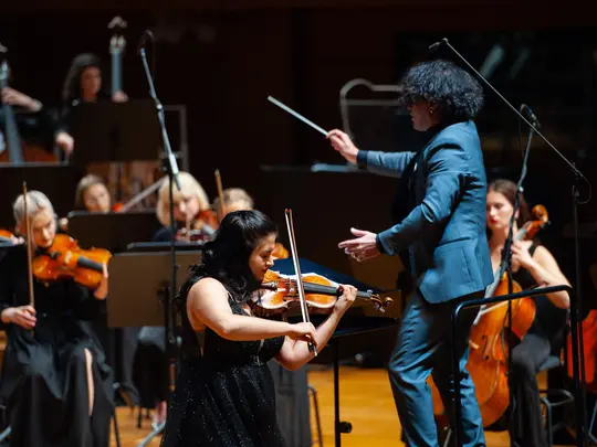 P. Czajkowski &ndash; Koncert skrzypcowy D-dur op. 35: Sara Dragan &ndash; skrzypce, Bassem Akiki &ndash; dyrygent, Akademicka Orkiestra Symfoniczna AMKL