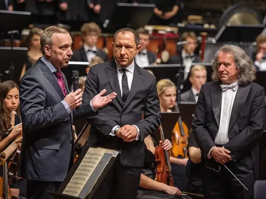 Minister Kultury i Dziedzictwa Narodowego - Bogdan Zdrojewski, JM Rektor - prof. AM dr hab. Krystian Kiełb, maestro Marek Pijarowski